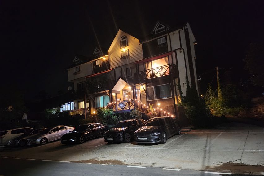 강화.  펜션. 안드로