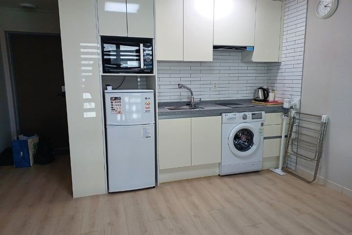 Affordable studio apartment near Innovation C 8th image
