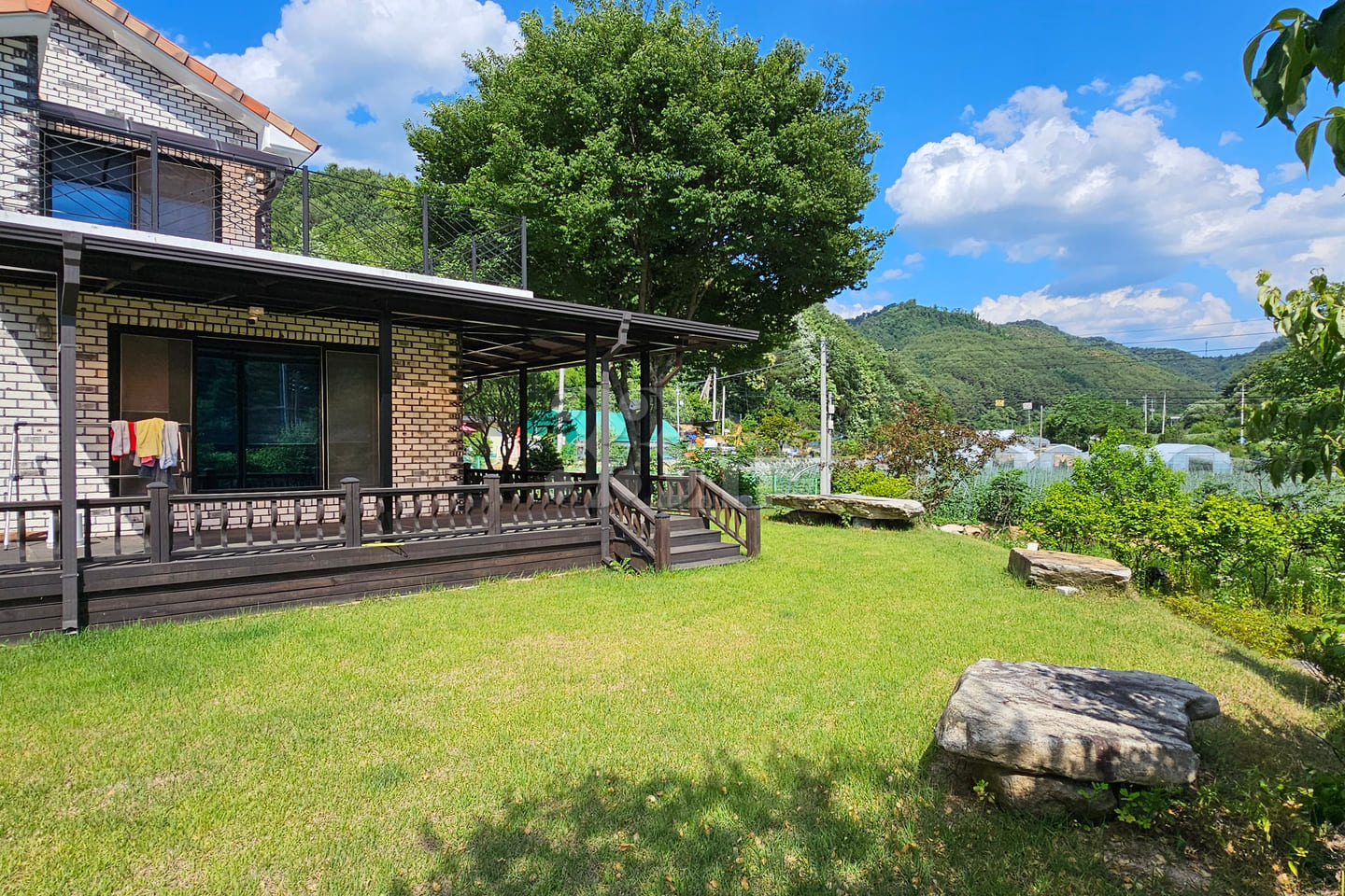 Hongcheon in the Mountains 0th image