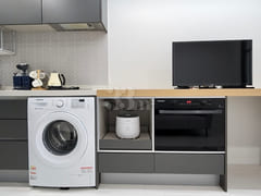 The One Officetel with Full Options 4th image
