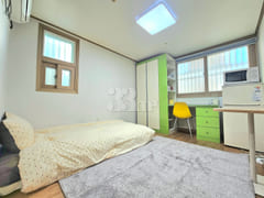 Green Cozy Mini Studio 7th image