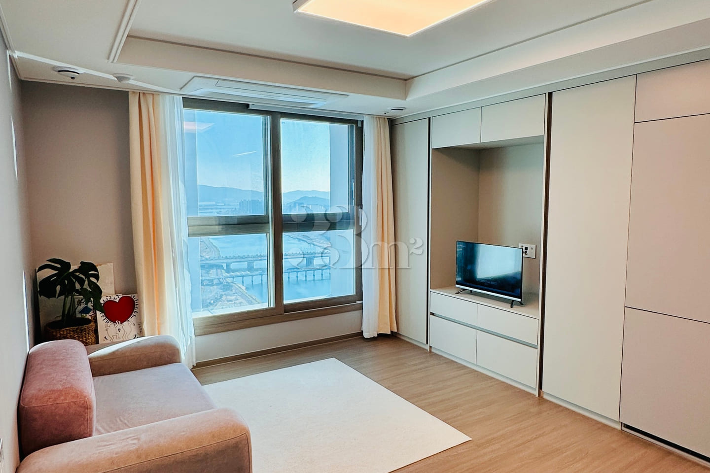 Officetel in Seongnam-dong, Jung-gu 2th image