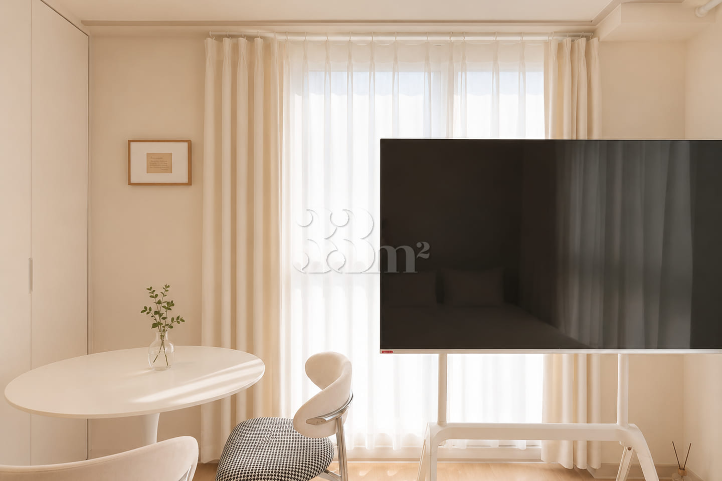Cozy, fully-furnished apartment on Line 2 4th image