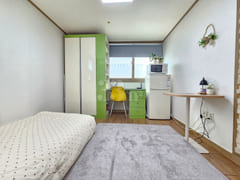 Green Cozy Mini Studio 0th image