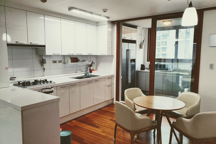 Located a 5-minute walk from Guseong Station 5th image