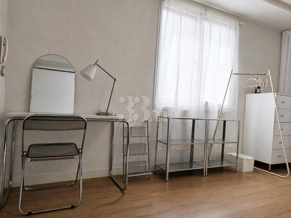 Near Sincheon | Simple Room 1th image