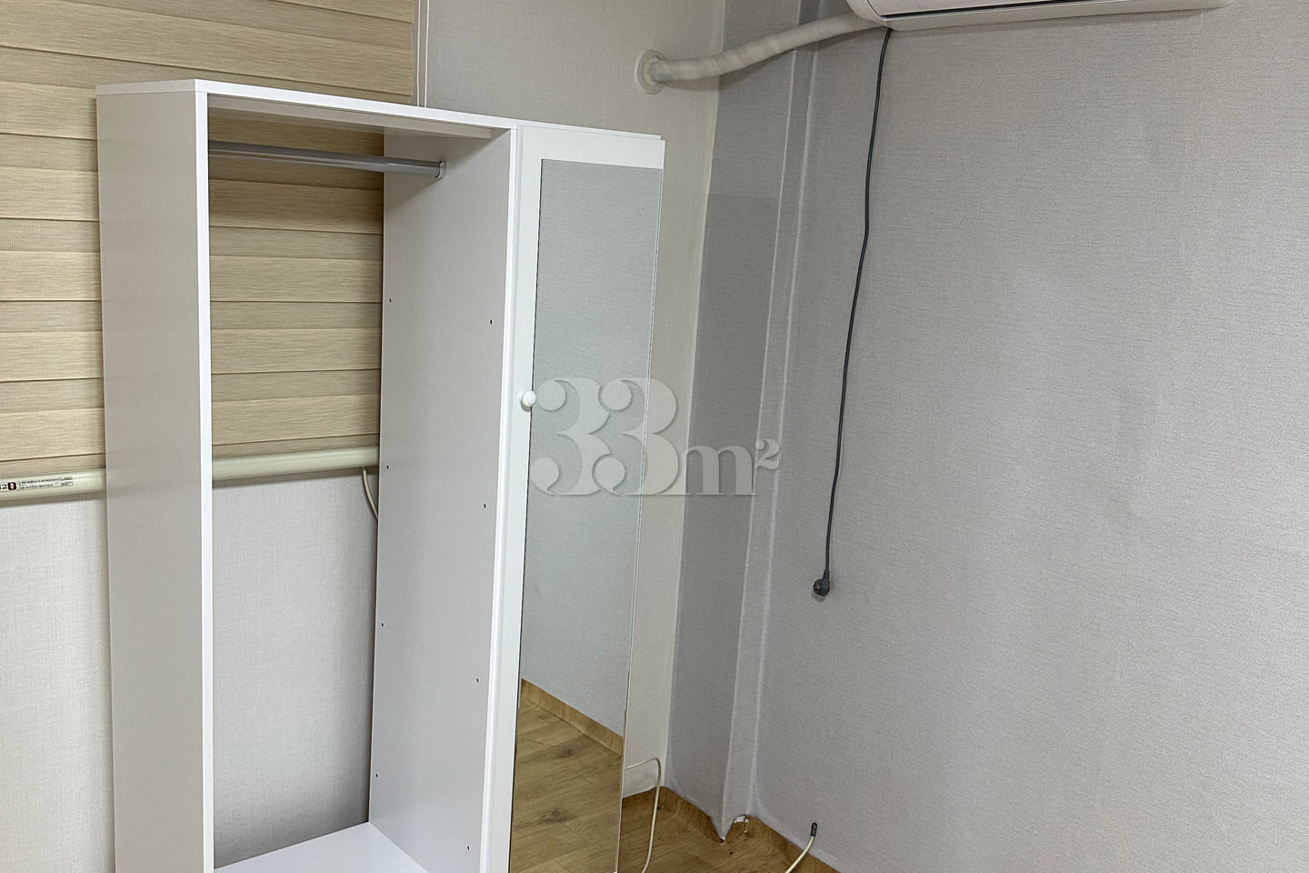 Fully furnished studio apartment, 5 minutes f 5th image