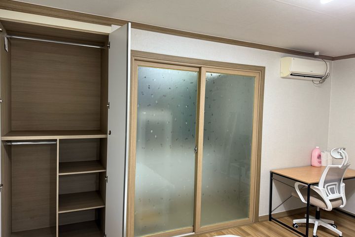 Geoduri, a cost-effective accommodation for o 3th image