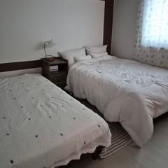 Cozy TV, fully furnished, available for 4 peo Unit Image