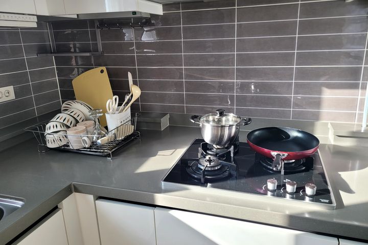 Newly built apartment within walking distance 6th image