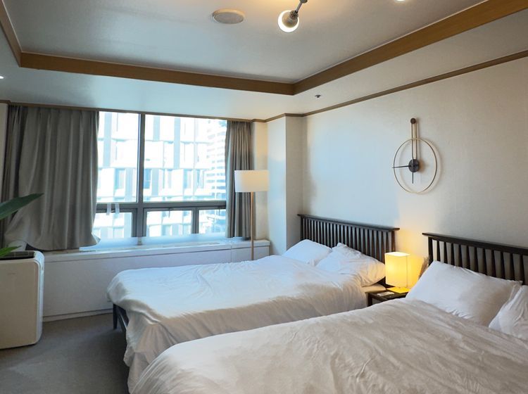 홍대입구역3분🎄4인