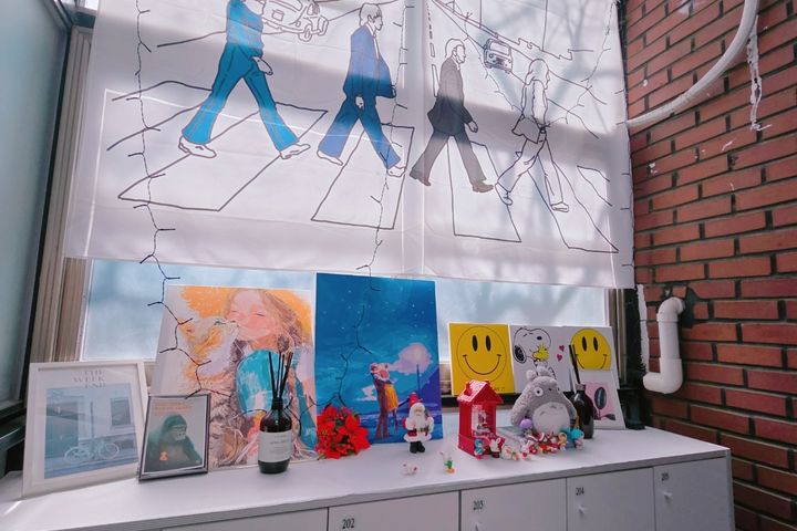 Room 202 4th image