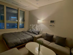 Fully furnished apartment in the prime area o 1th image