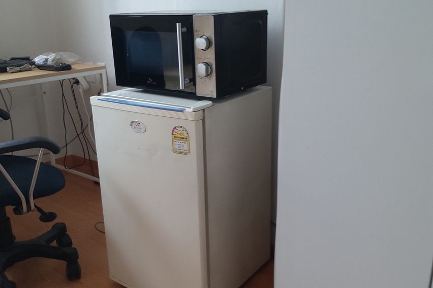 깔끔하고 넓은 방