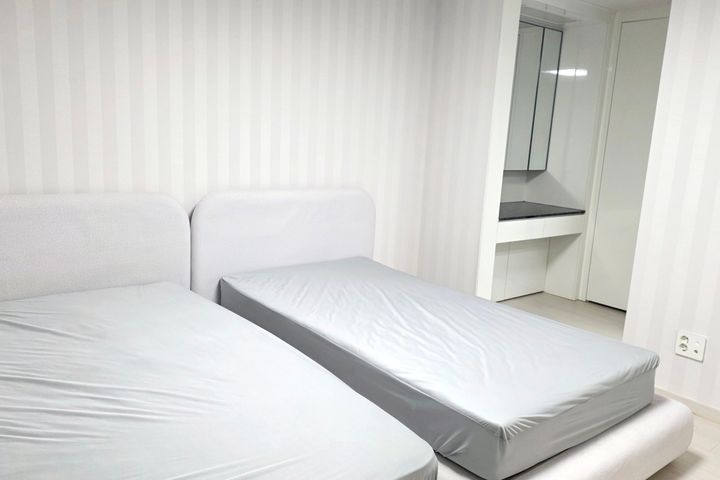 뻥뷰 탑층 3룸 2화 3번째 이미지