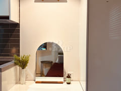 New 3-story studio apartment, 3 minutes from 6th image