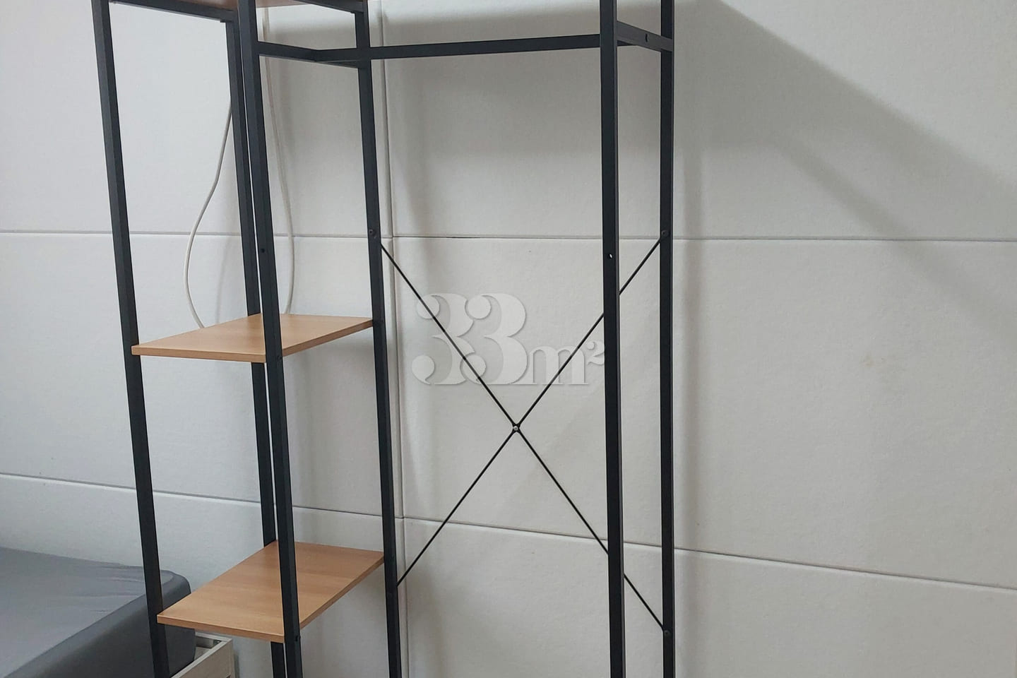 HM HOUSE 201 7th image