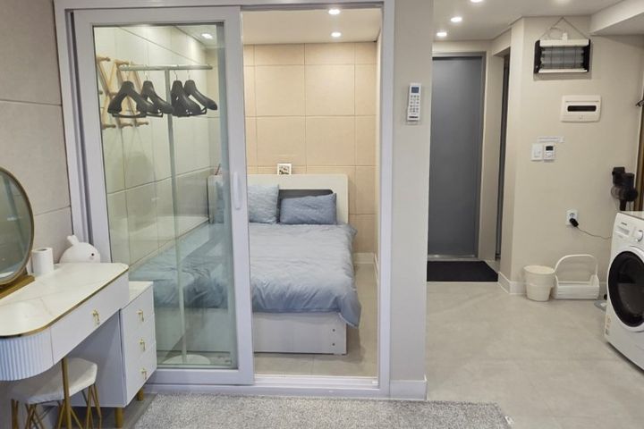 Itaewon 2-Bedroom Apartment with Seoul Tower  10th image