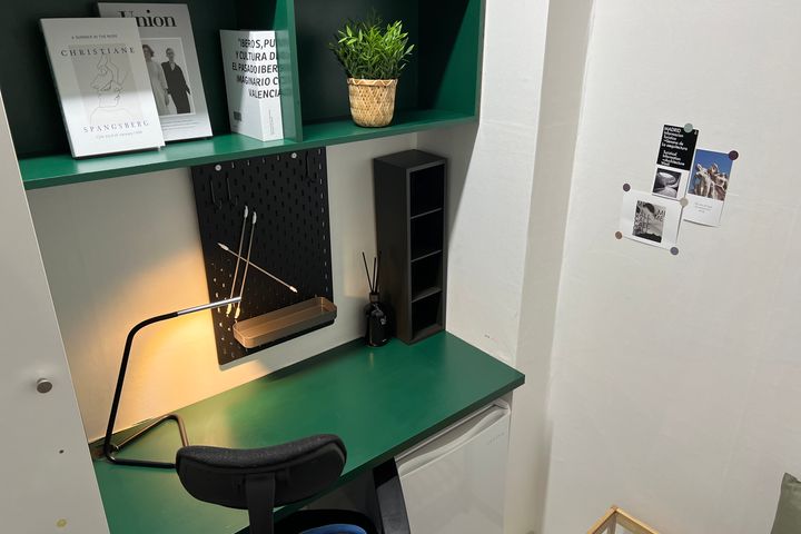 Special Price* 2-minute walk from Sinchon Sta 1th image
