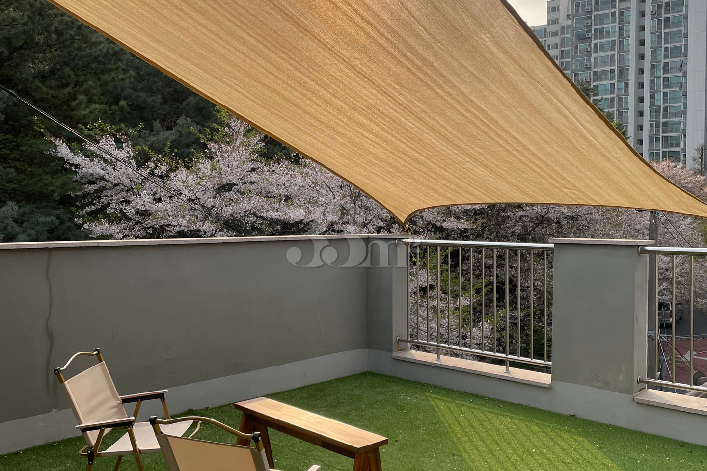 Forest-adjacent homes: No maintenance fees! 17th image
