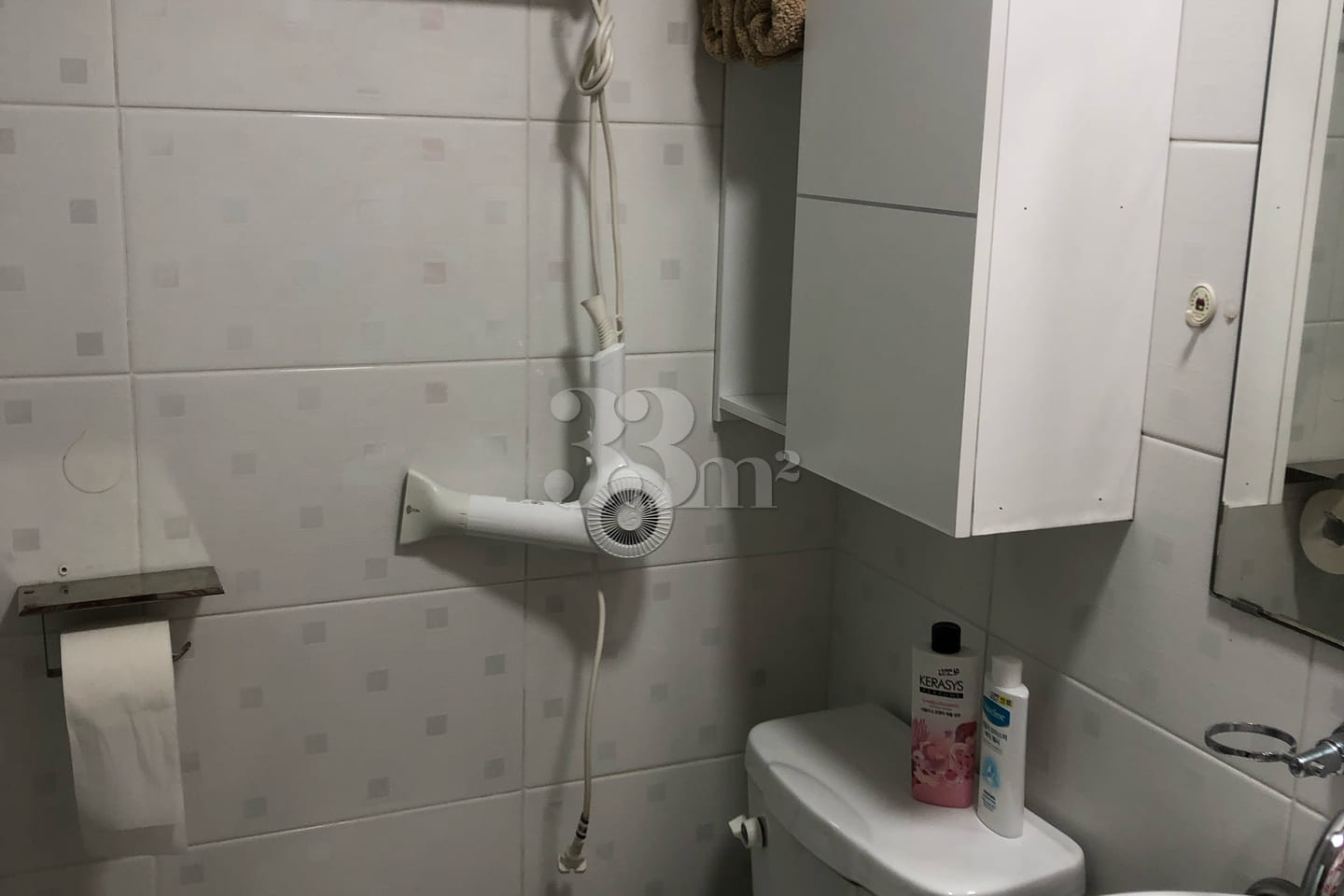 It's been remodeled, so it feels fresh. 3th image