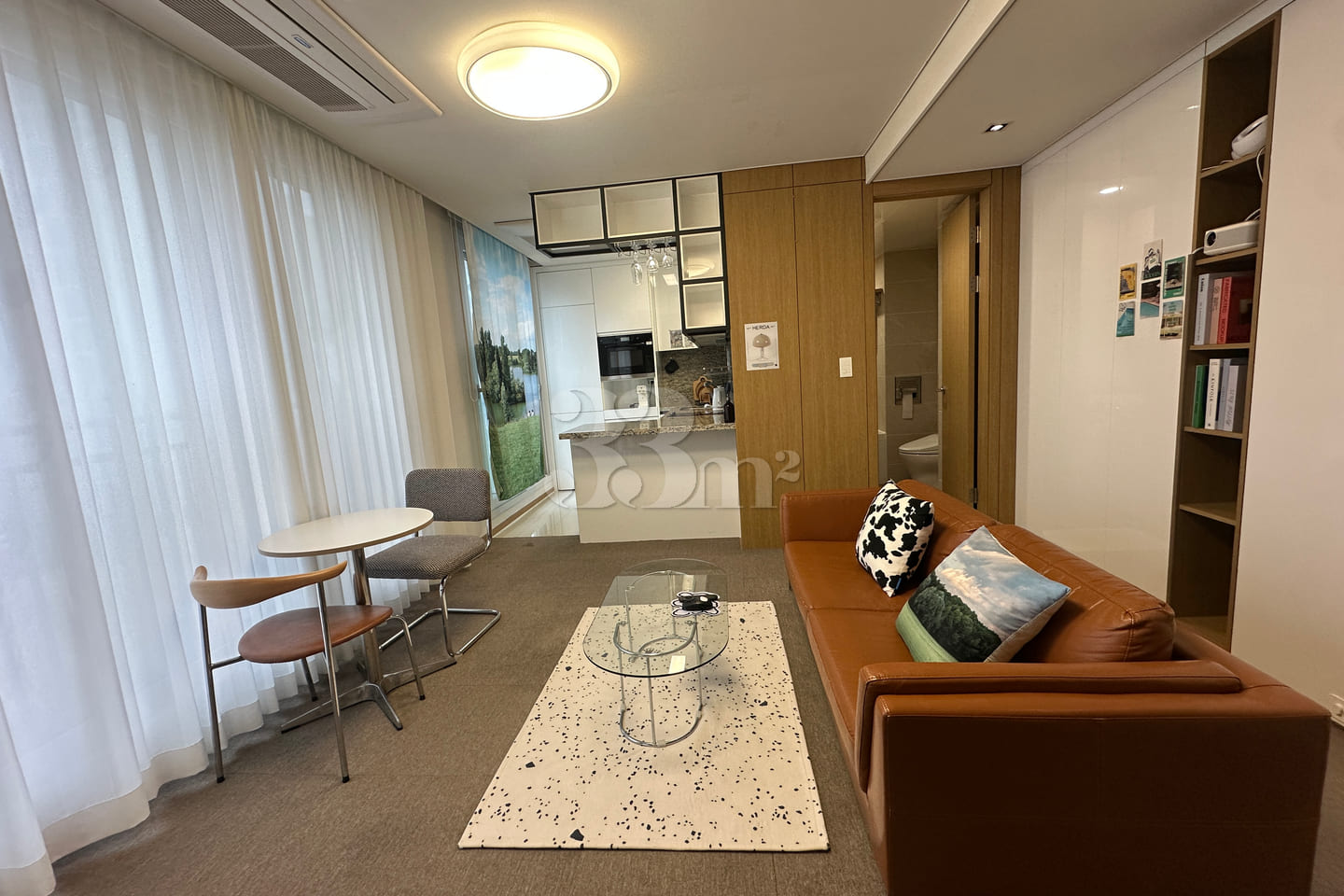The Lounge 9th image