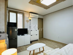 Fully furnished studio near Jungang Station 1th image