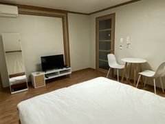 Cozy room 8번째 이미지