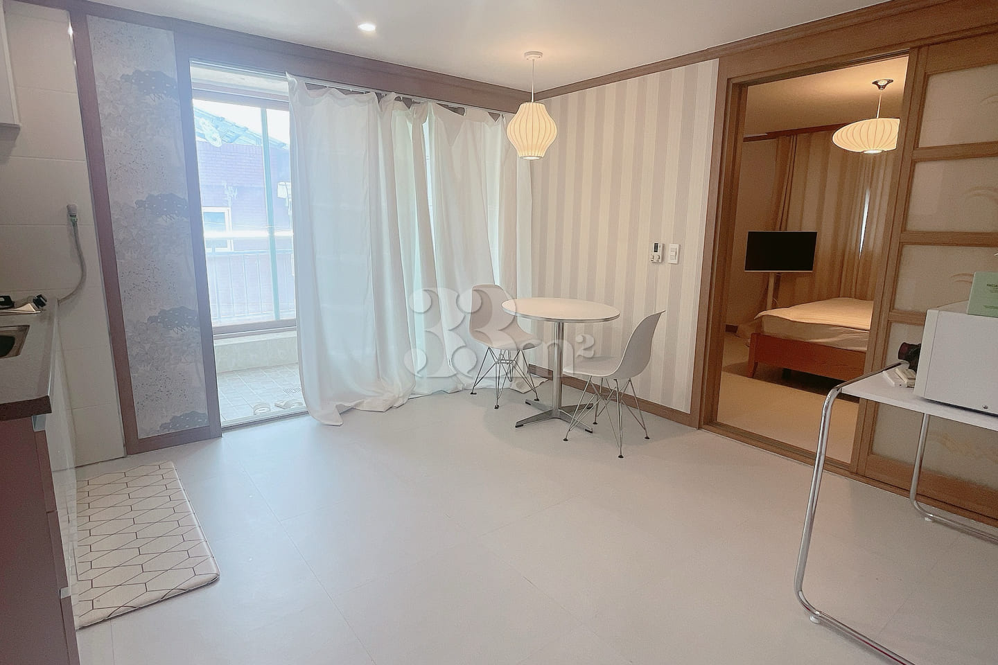 Spacious 2-room unit that feels just like hom 1th image