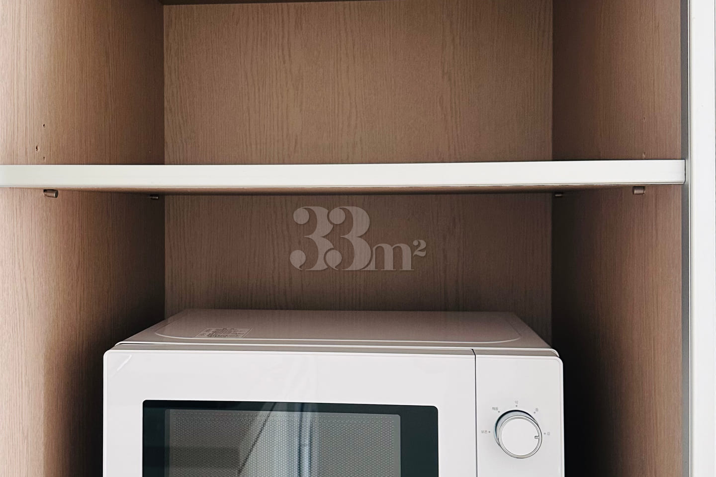Cozy, fully furnished apartment 3 minutes fro 10th image