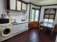 Separate-layout studio apartment on Aewol Coa 4th image