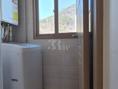 Room 203 4th image