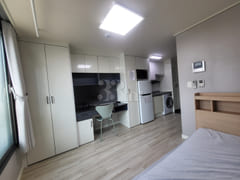Fully furnished studio, Building 1, Unit 303 4th image