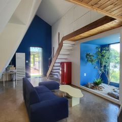 Stay Blue Unit Image