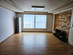 Ansan Parkville Three-Room Apartment 2th image