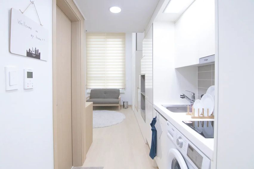 깔끔한 역세권 숙소