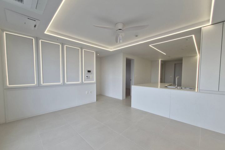 Newly built apartment within walking distance 1th image