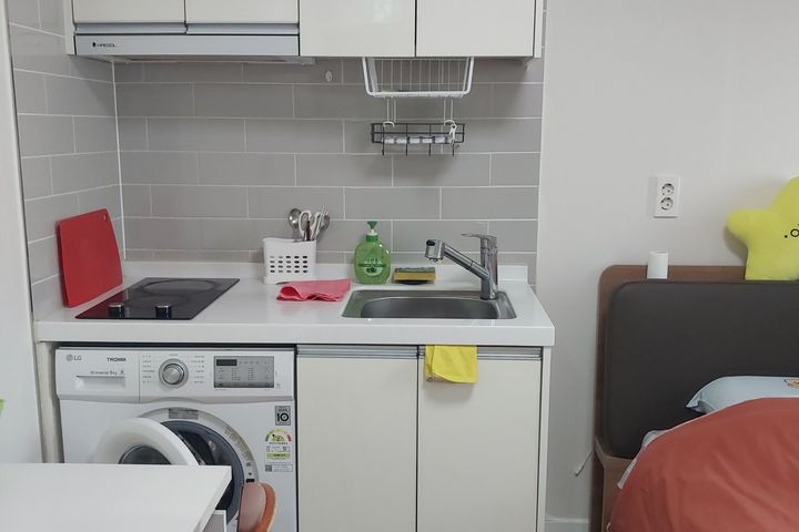 Newly built studio apartment within walking d 2th image