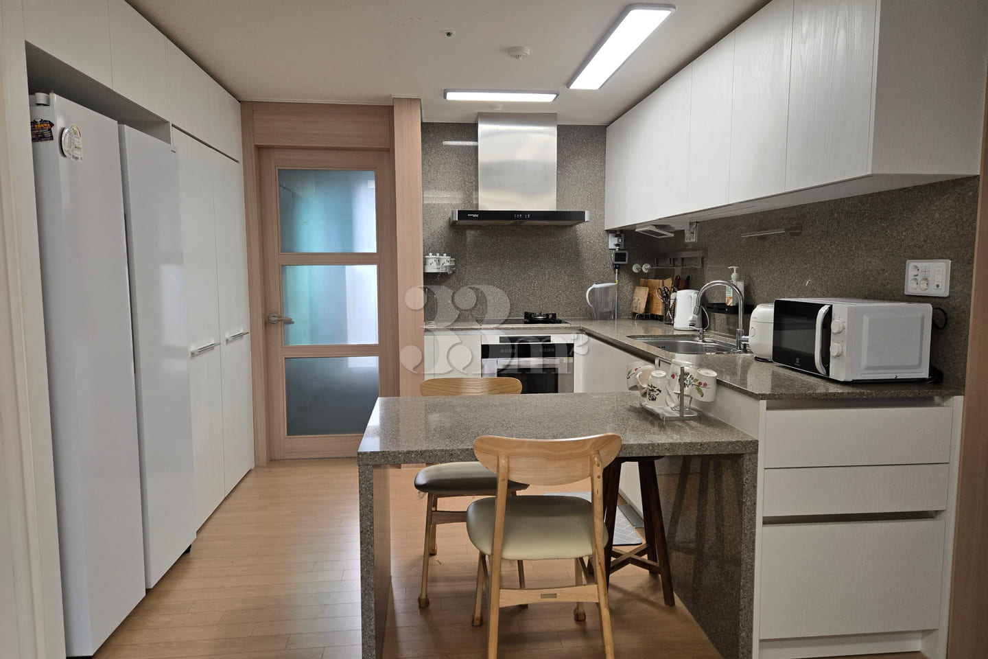 Clean home, 3 minutes from Sangdo Station 1th image