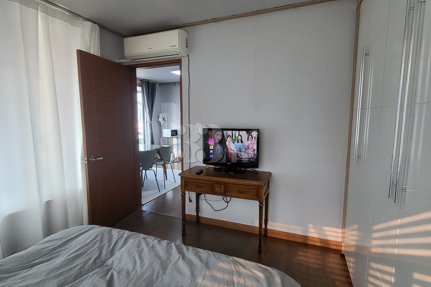 Hongdae City View with Veranda 9th image