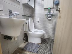 3-bedroom, 2-bathroom apartment near the subw 15th image