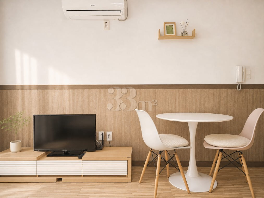 Cozy Studio 2 in Seongdong-dong 3th image