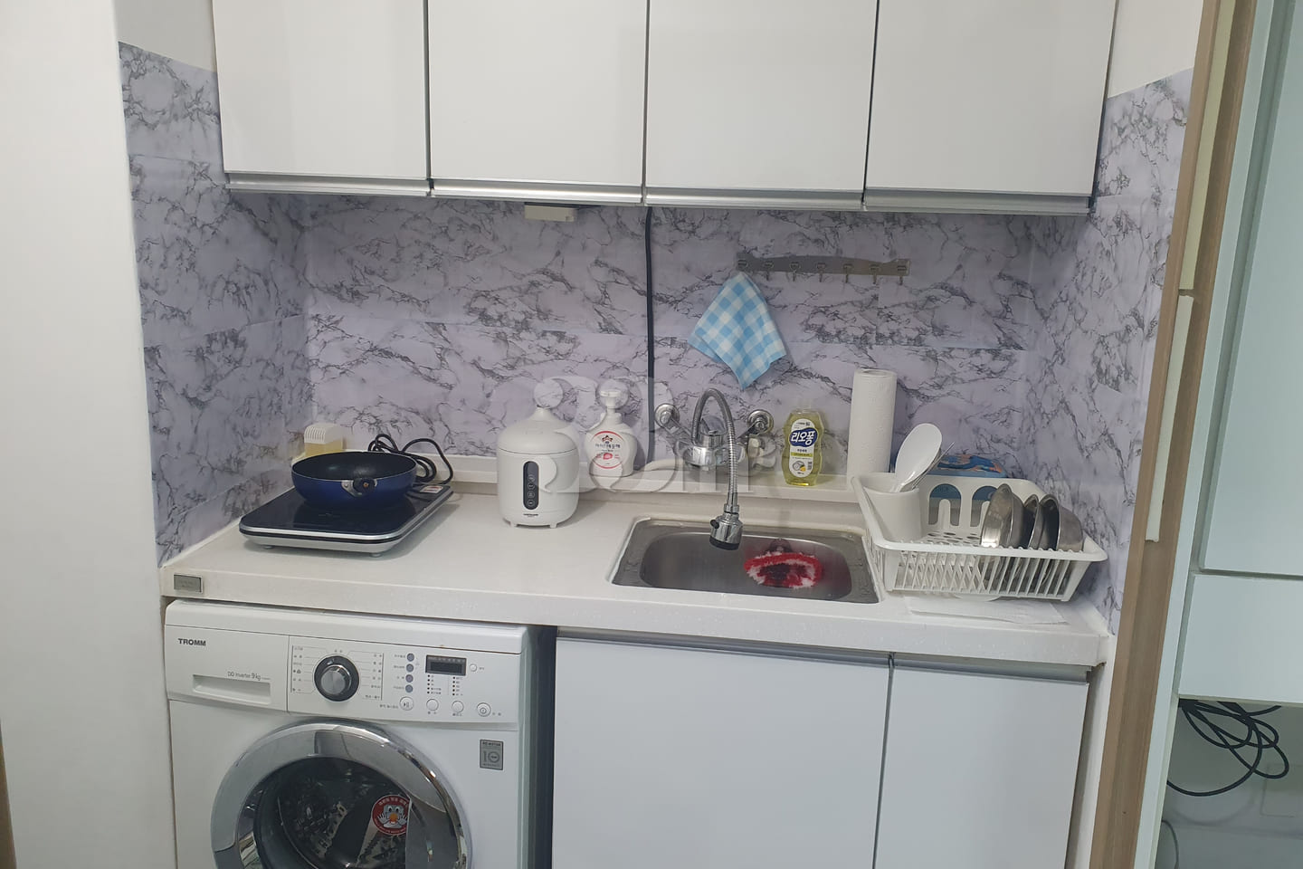 Cheonan Hyundai Officetel in the Best Locatio 5th image