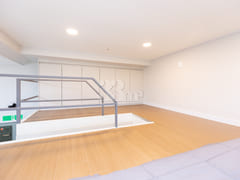 Fully Furnished Duplex, Unit 1-805 12th image