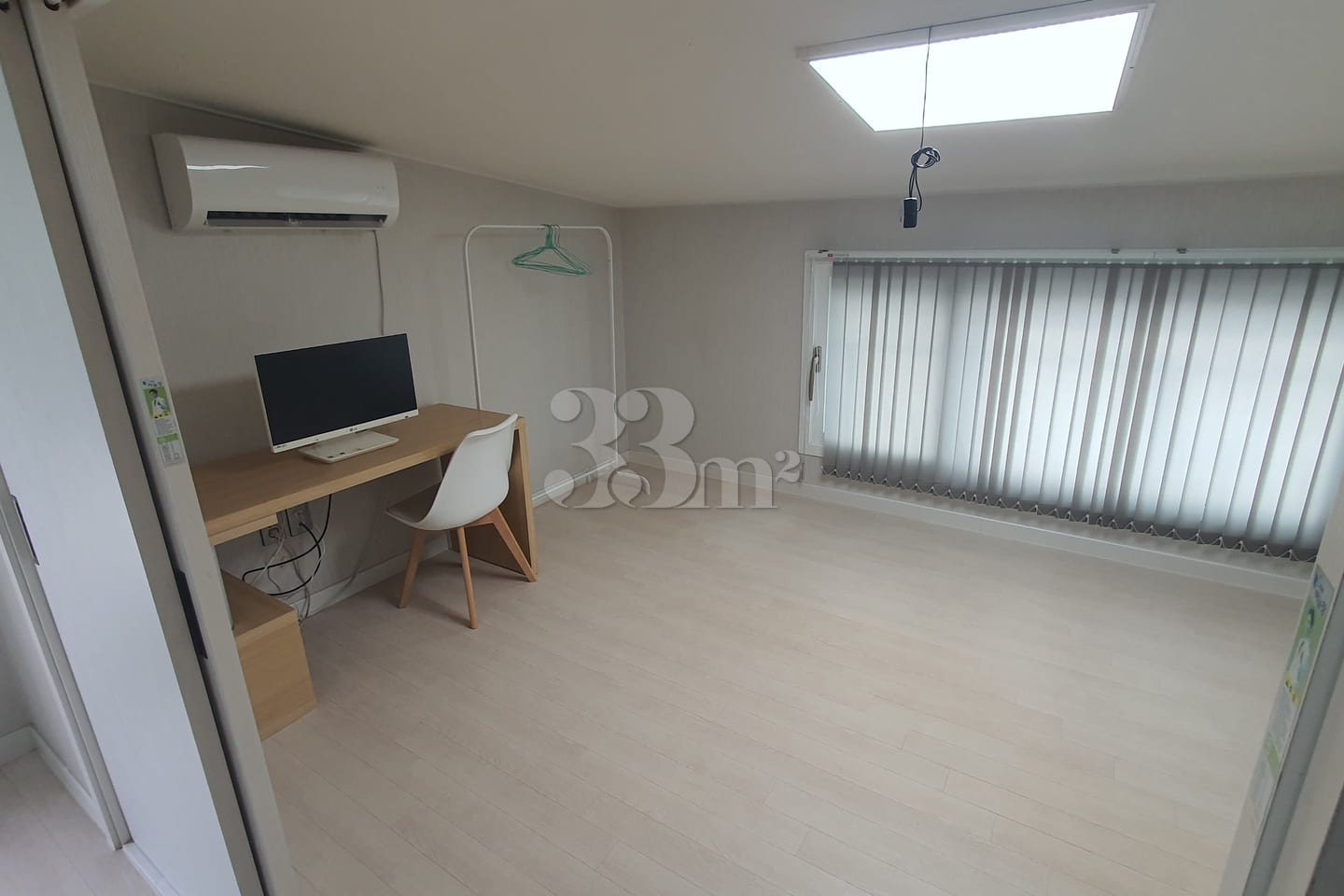 Studio apartment with a balcony 0th image