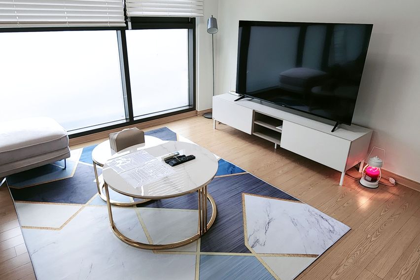 강남역 신논현 방+거실