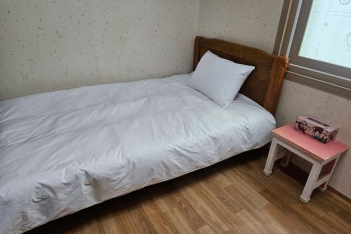 Bangu Market, 3 bedrooms, 1 attic 1th image