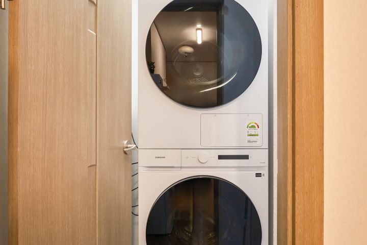 Spacious two-room apartment near Chungbuk Nat 18th image