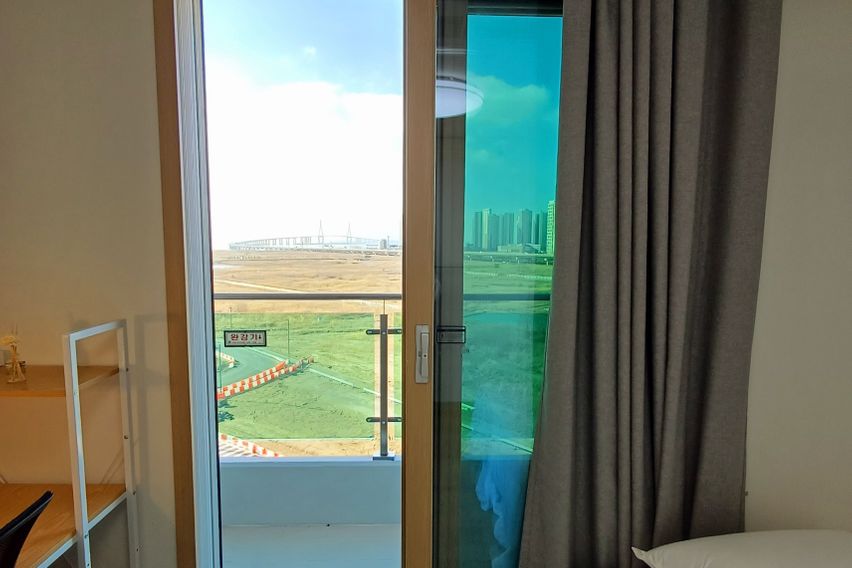 Songdo Incheon University Entrance B 5th image