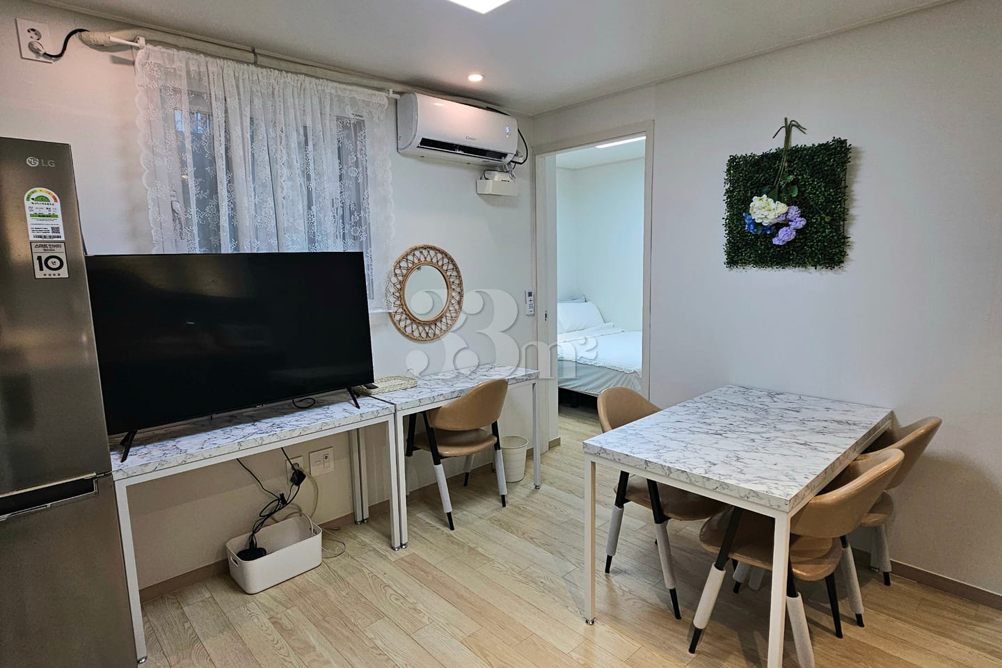 ❤️Newly built, fully furnished❤️202 8th image